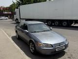Toyota Camry 2000 года за 2 550 000 тг. в Алматы