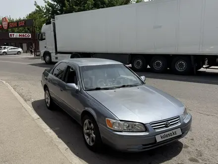 Toyota Camry 2000 года за 2 550 000 тг. в Алматы