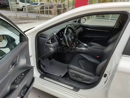 Toyota Camry 2021 года за 13 000 000 тг. в Астана – фото 10