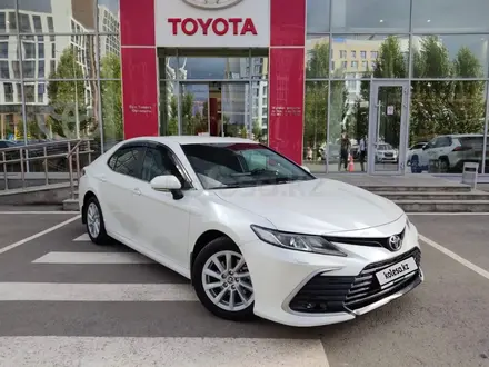 Toyota Camry 2021 года за 13 000 000 тг. в Астана – фото 13