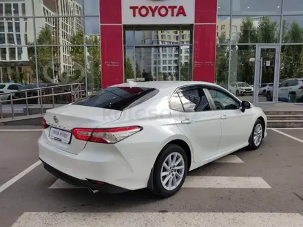 Toyota Camry 2021 года за 13 000 000 тг. в Астана – фото 15