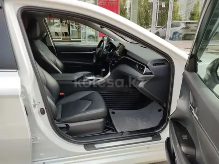 Toyota Camry 2021 года за 13 000 000 тг. в Астана – фото 5
