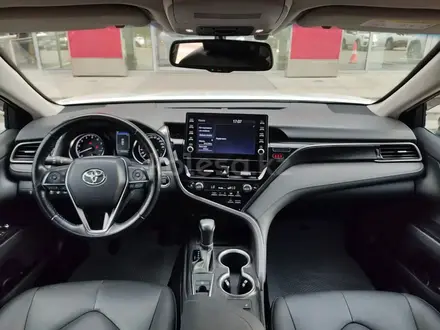 Toyota Camry 2021 года за 13 000 000 тг. в Астана – фото 8