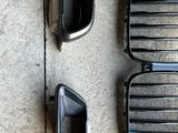 Рещетка радиатора и насадки на выхлоп BMW X5 M original за 200 000 тг. в Алматы – фото 3