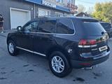Volkswagen Touareg 2008 года за 6 100 000 тг. в Сарыколь