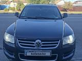 Volkswagen Touareg 2008 года за 6 100 000 тг. в Сарыколь – фото 2