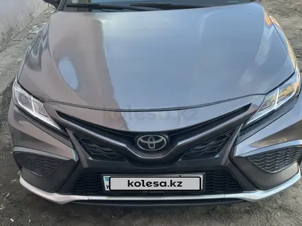 Toyota Camry 2020 года за 11 000 000 тг. в Петропавловск – фото 4