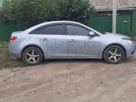 Chevrolet Cruze 2010 года за 3 500 000 тг. в Актобе – фото 11