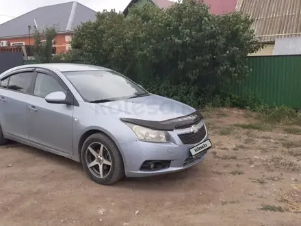 Chevrolet Cruze 2010 года за 3 500 000 тг. в Актобе – фото 13