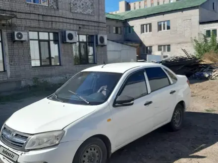 ВАЗ (Lada) Granta 2190 2014 года за 1 300 000 тг. в Семей – фото 2