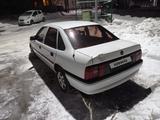 Opel Vectra 1994 года за 700 000 тг. в Караганда – фото 2