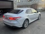 Toyota Camry 2021 года за 13 500 000 тг. в Кокшетау – фото 2