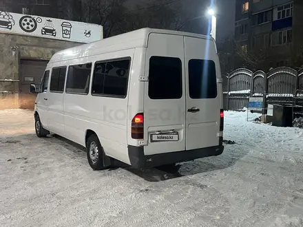 Mercedes-Benz Sprinter 1999 года за 3 328 571 тг. в Караганда – фото 3