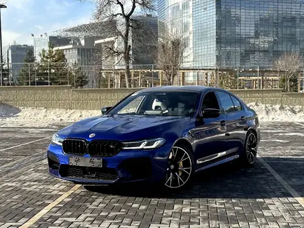 BMW M5 2022 года за 65 990 000 тг. в Алматы – фото 6