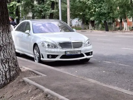 Mercedes-Benz S 500 2006 года за 7 400 000 тг. в Алматы