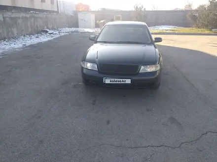 Audi A4 1999 года за 2 500 000 тг. в Алматы – фото 5