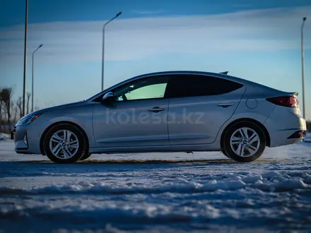 Hyundai Elantra 2019 года за 8 500 000 тг. в Астана – фото 4