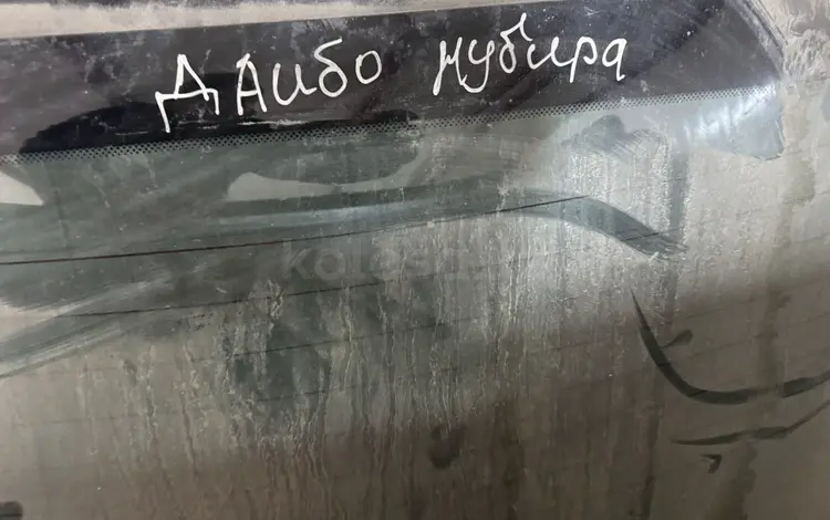 Стекло заднии кузовной Нубира за 15 000 тг. в Алматы