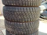 215/65R16 GOOD YEAR ICE NAVI6. за 60 000 тг. в Алматы