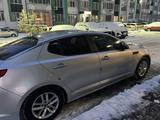 Kia K5 2010 годаfor6 900 000 тг. в Алматы – фото 2