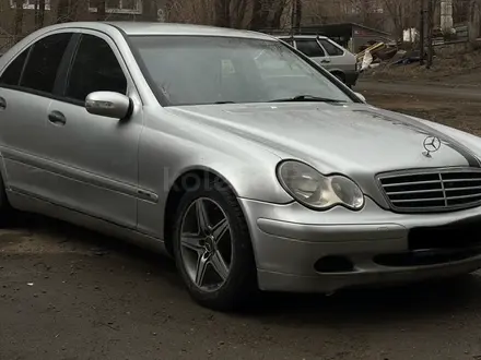 Mercedes-Benz C 200 2001 года за 2 950 000 тг. в Усть-Каменогорск – фото 4