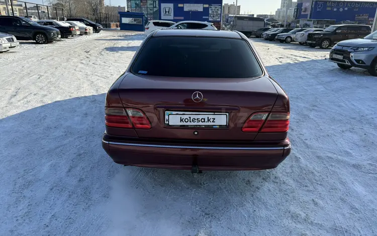 Mercedes-Benz E 320 2000 годаfor5 200 000 тг. в Караганда