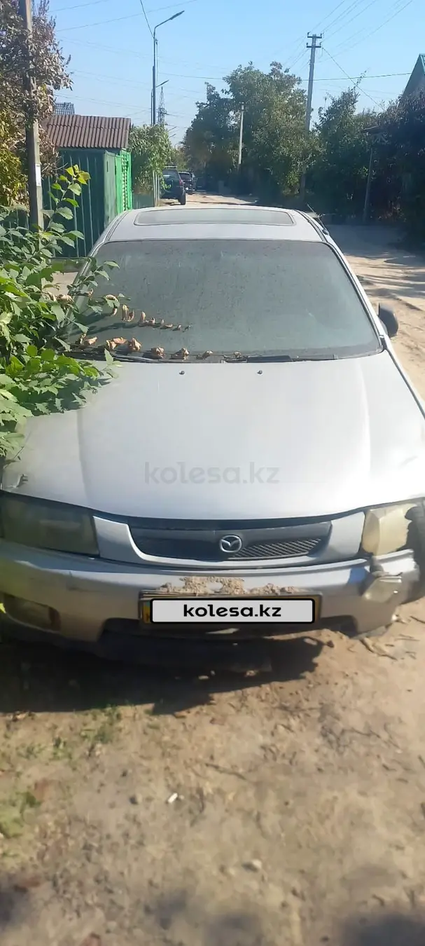 Mazda 323, 1998