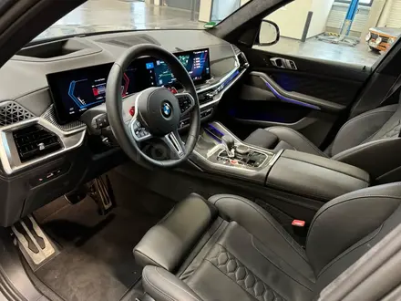 BMW X5 M 2023 года за 76 500 000 тг. в Алматы – фото 10