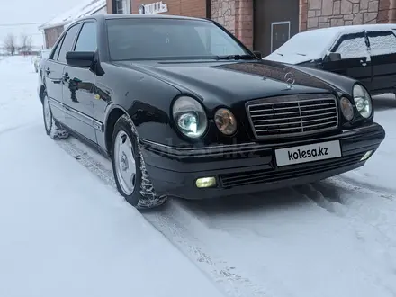 Mercedes-Benz E 320 1996 года за 3 500 000 тг. в Костанай – фото 7