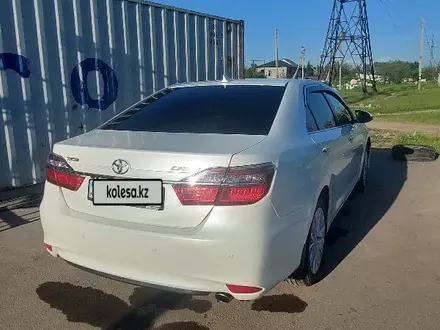 Toyota Camry 2015 года за 13 800 000 тг. в Алматы – фото 14