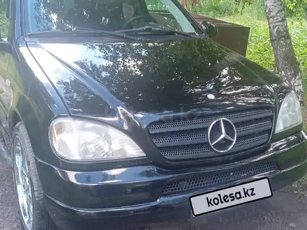 Mercedes-Benz ML 320 2001 года за 6 000 000 тг. в Степногорск – фото 6