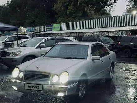 Mercedes-Benz E 280 1998 года за 3 300 000 тг. в Алматы – фото 11