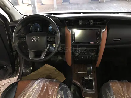 Toyota Fortuner 2022 года за 21 000 000 тг. в Алматы – фото 17