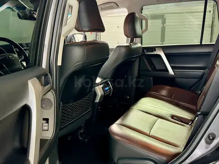 Toyota Land Cruiser Prado 2019 года за 22 990 000 тг. в Актобе – фото 9