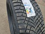 НОВЫЕ ЗИМНИЕ ШИНЫ С ШИПАМИ MICHELIN X-Ice North 4 SUV 275/50 R21 113T за 1 150 000 тг. в Астана