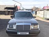 Mercedes-Benz E 220 1993 года за 2 500 000 тг. в Алматы – фото 3