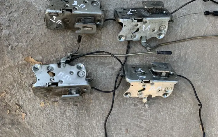 Замок дверной за 30 000 тг. в Алматы