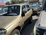Chevrolet Niva 2004 года за 1 250 000 тг. в Алматы – фото 2