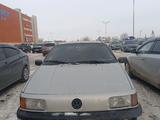 Volkswagen Passat 1993 годаfor1 300 000 тг. в Костанай