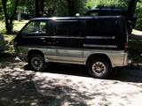 Mitsubishi Delica 1994 годаүшін1 700 000 тг. в Алматы