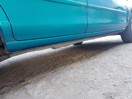 Mazda 323 1997 года за 700 000 тг. в Алматы – фото 2