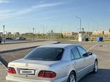 Mercedes-Benz E 320 2001 годаүшін5 800 000 тг. в Туркестан – фото 4