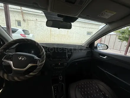 Hyundai Accent 2020 года за 7 800 000 тг. в Актау – фото 2