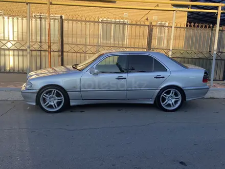 Mercedes-Benz C 220 1999 года за 3 900 000 тг. в Алматы – фото 5