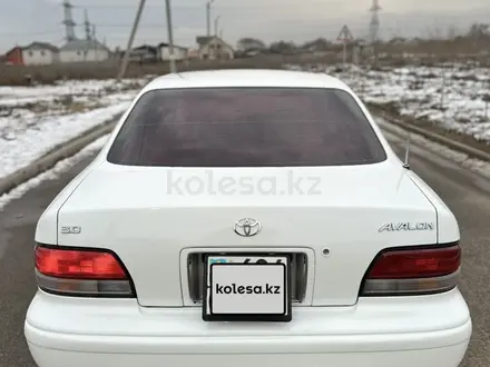 Toyota Avalon 1996 года за 2 700 000 тг. в Алматы – фото 6