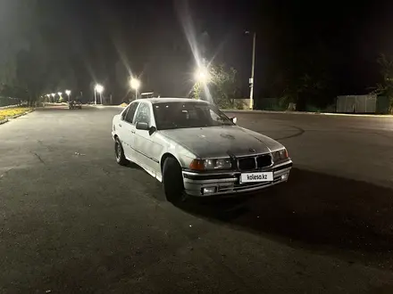 BMW 318 1995 года за 1 100 000 тг. в Тараз – фото 3