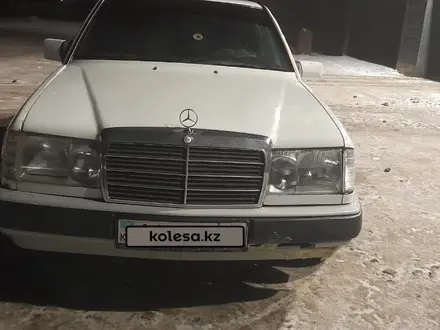 Mercedes-Benz E 200 1992 года за 1 000 000 тг. в Актобе