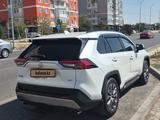 Toyota RAV4 2021 года за 13 500 000 тг. в Шымкент – фото 5