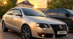 Volkswagen Passat 2005 годаүшін3 800 000 тг. в Астана