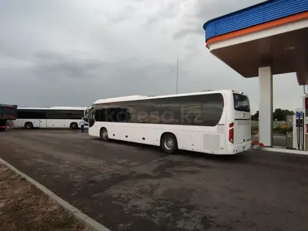 King Long  57 МЕСТ ПРИГОРОДНЫЙ междугородний туристический дизельный автобус 2022 года за 67 990 000 тг. в Атырау – фото 51